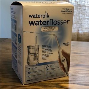 Waterpik Water Flosser Aquarius Professional Set